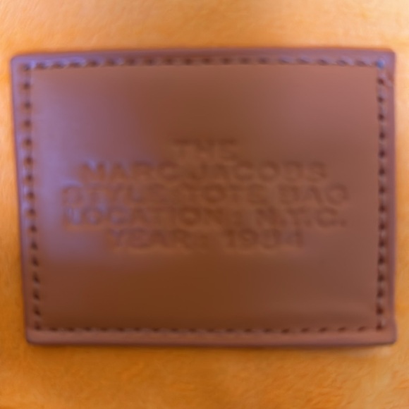 The Tote Bag in Good used condition with shoulder strap. NOT real! - Picture 5 of 8